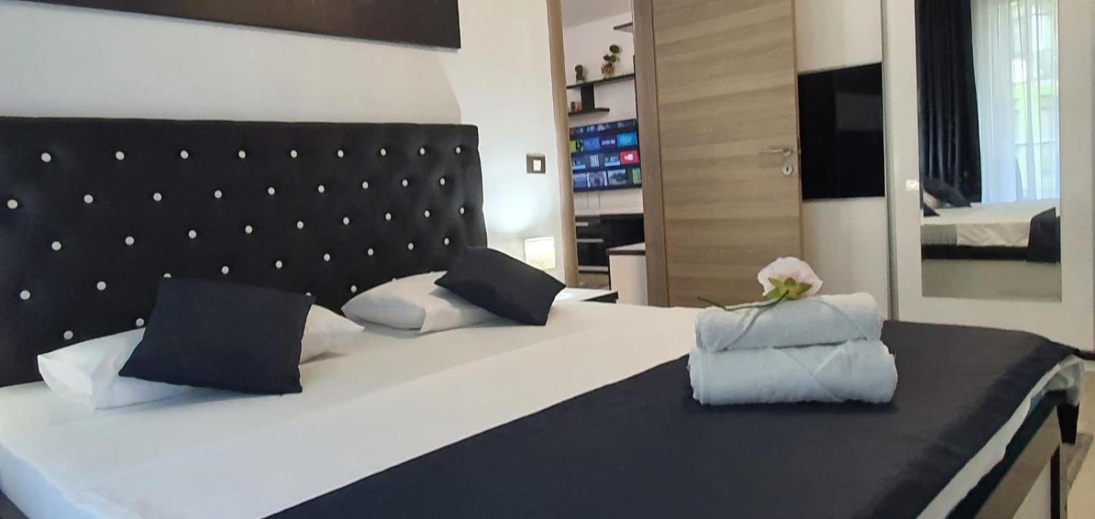 Alezzi Resort Luxury Apartament Prima Linie La Mare Navodari Dış mekan fotoğraf